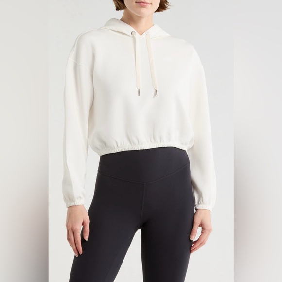 SPANX AirEssentials® Cropped Hoodie | Powder | Size Large - Picture 6 of 7